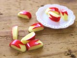 画像: miniリアルなフルーツ【うさぎリンゴ】10個
